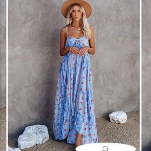 ISO!!! Small or medium. Vici Collection